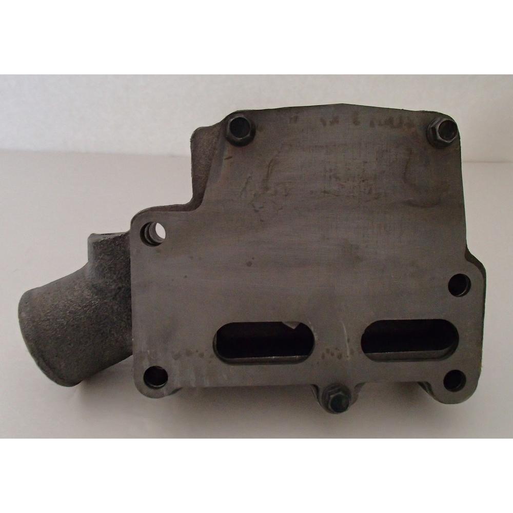 Water Pump Assembly Fits International Harvester Replaces 601816C92
