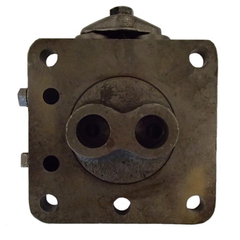 9N622 - LH Hyd. Pump Valve Chamber w/ Valves