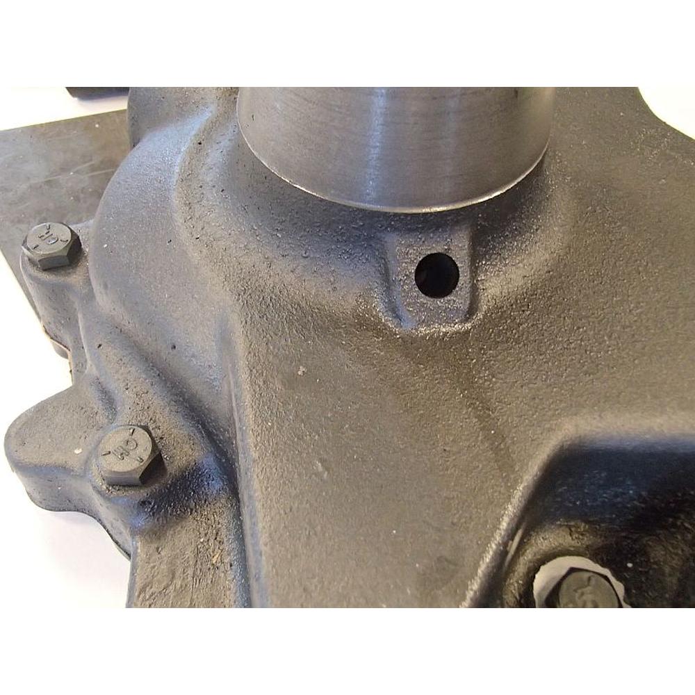 Water Pump Assembly Fits John Deere Replaces 121957